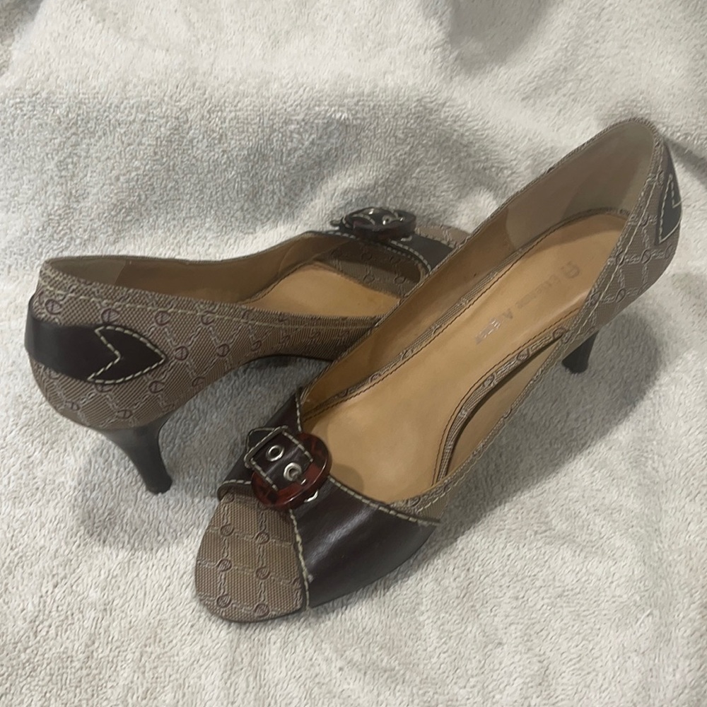 Etienne Aigner brown heels